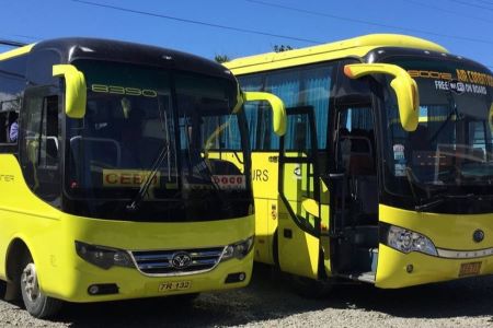 バスや乗合バンを利用してマラパスクアへ