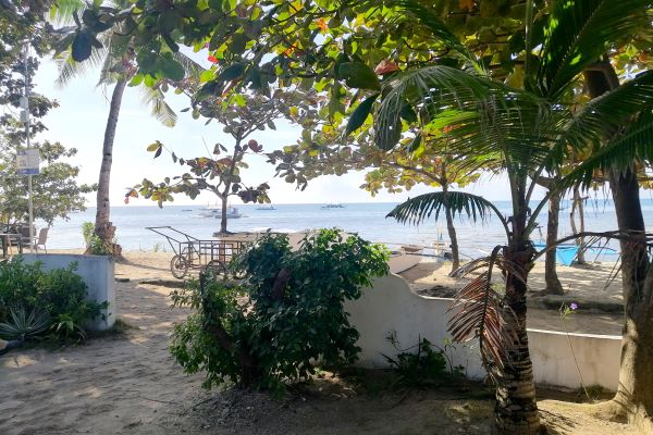 マクタン空港お迎えゲート